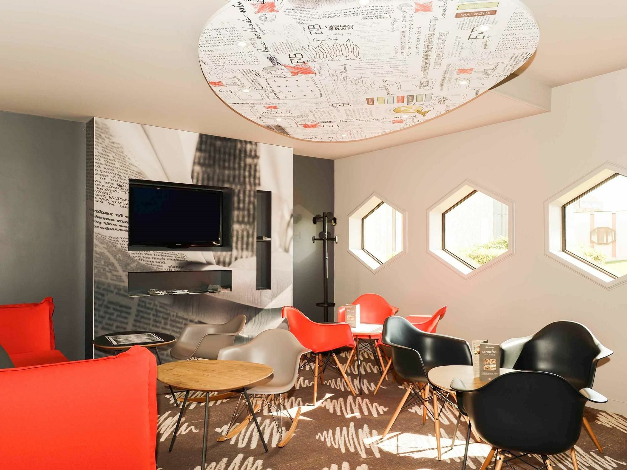 Ibis Reims Tinqueux Hotel Exterior foto